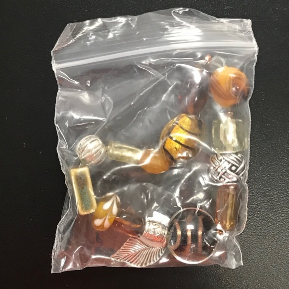 NWT Avon Beaded Chic Bracelet Nature - Picture 4 of 8